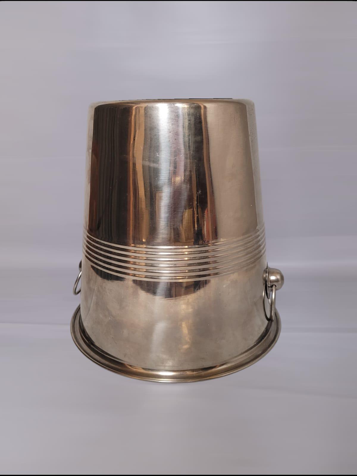 Sektkühler mit Flasche