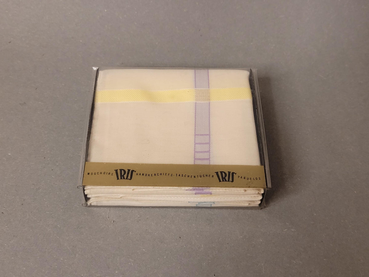 Vintage IRIS Taschentücher aus Batist in Originalverpackung, Gesamtansicht