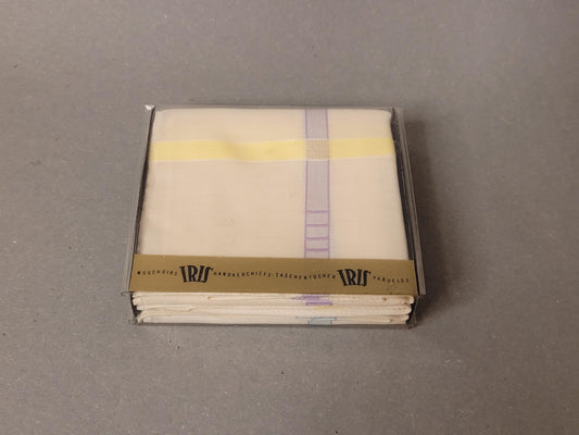 Vintage IRIS Taschentücher aus Batist in Originalverpackung, Gesamtansicht
