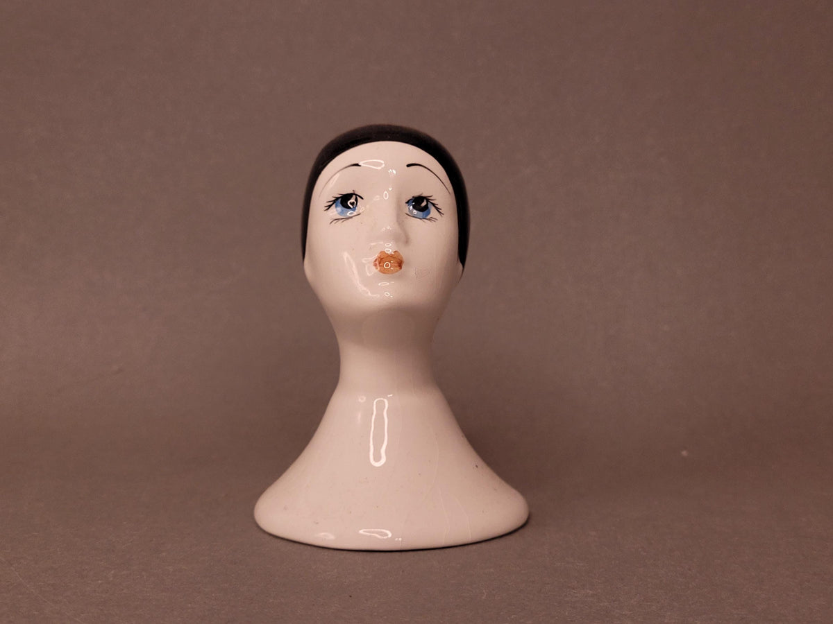 Seitenansicht des 9 cm hohen Pierrot-Kopfes