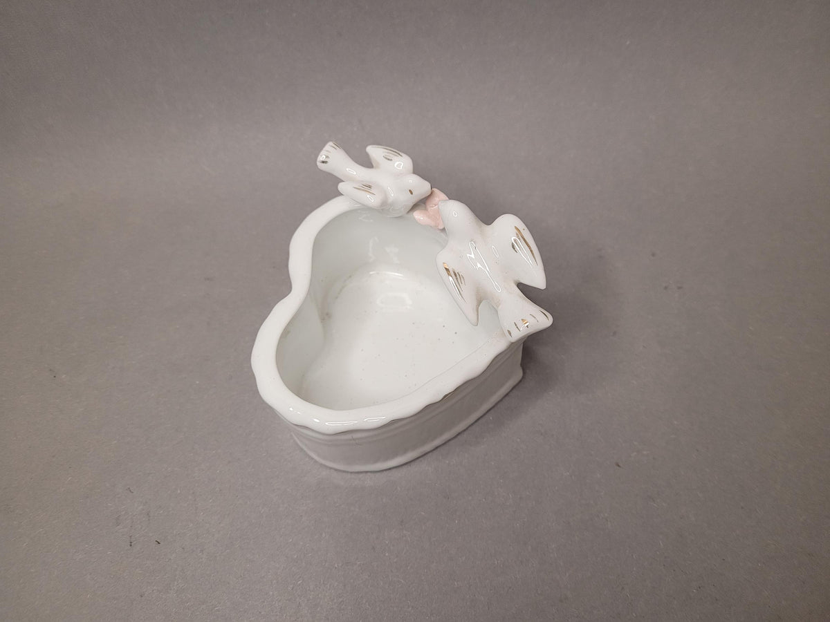 Vintage Porcelain Heart Trinket Box/Planter "Two Doves" | Romantic 1980s Decor | Perfect Wedding/Anniversary Gift