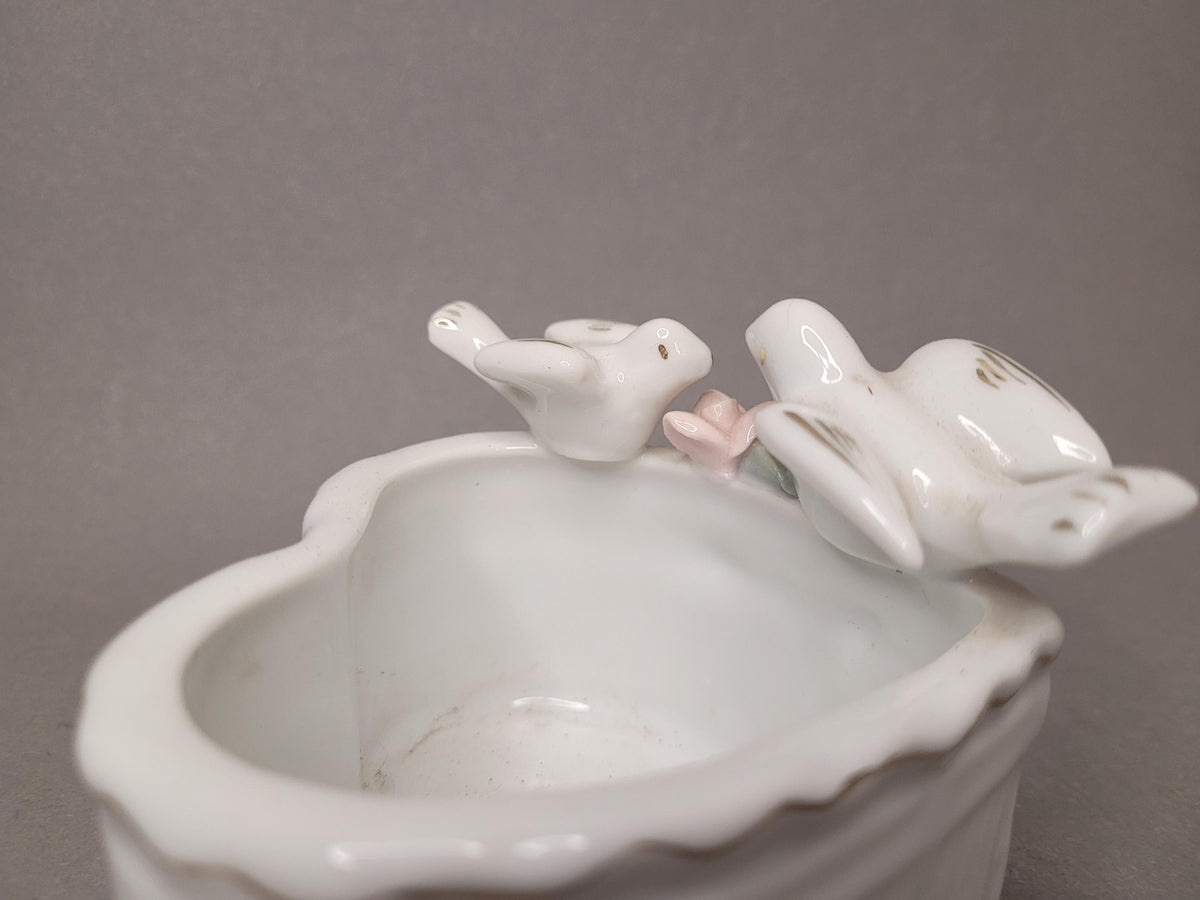 Vintage Porcelain Heart Trinket Box/Planter "Two Doves" | Romantic 1980s Decor | Perfect Wedding/Anniversary Gift