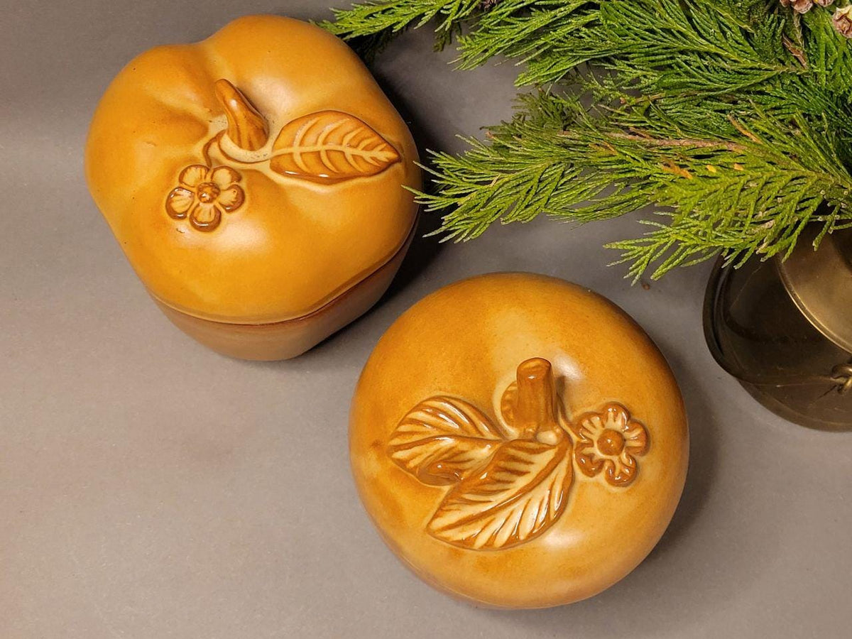 Vintage Ceramic Apple Baking Dish | Brown Pottery Pie Mold | Rustic Farmhouse Cottagecore Decor | Fall Kitchen decor