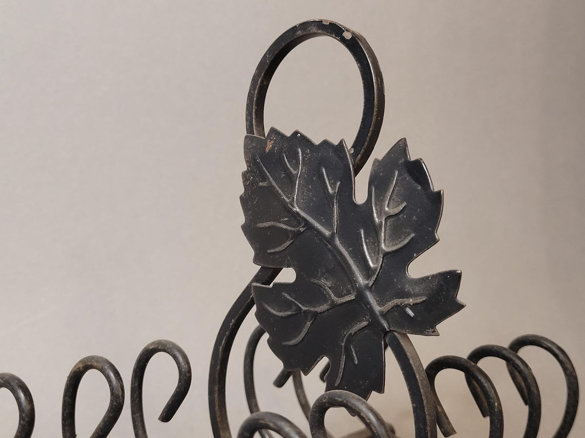 Vintage Wrought Iron Toast Rack with Leaf Detail / Black Metal 6-Slot Bread Holder / Rustic Farmhouse Kitchen Decor