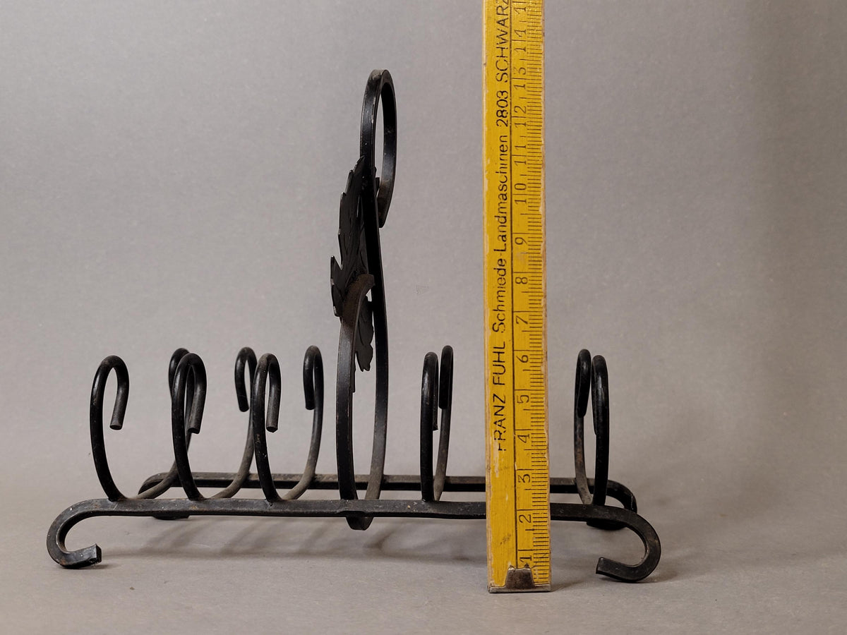 Vintage Wrought Iron Toast Rack with Leaf Detail / Black Metal 6-Slot Bread Holder / Rustic Farmhouse Kitchen Decor