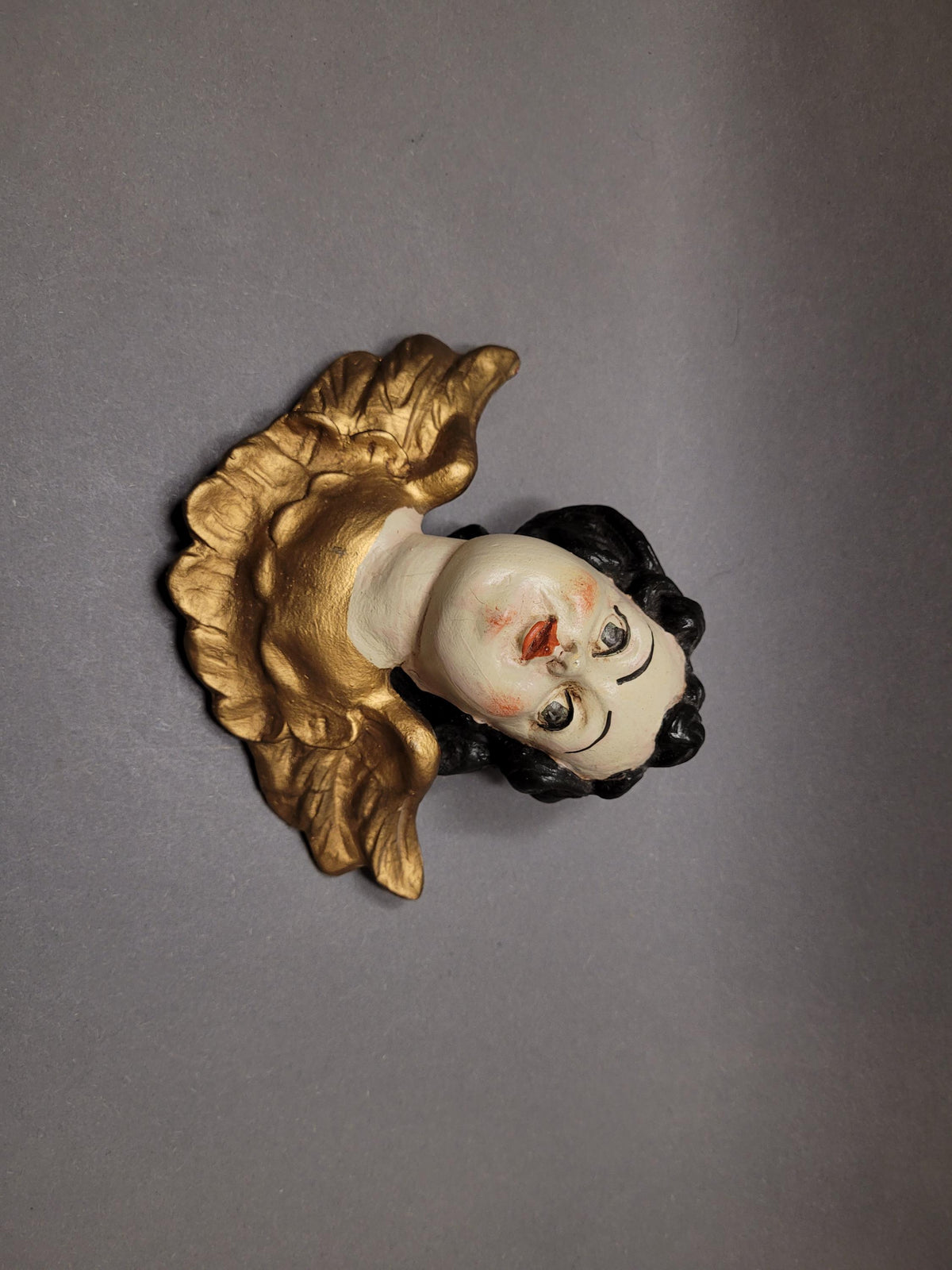 Rare Antique Wooden Angel Putti with Golden Wings – Hand-Painted Vintage Cherub, 15.5 cm