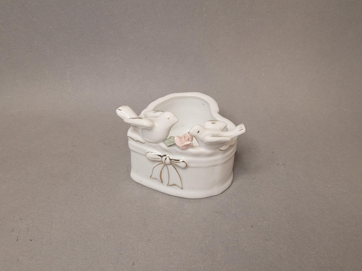 Vintage Porcelain Heart Trinket Box/Planter "Two Doves" | Romantic 1980s Decor | Perfect Wedding/Anniversary Gift