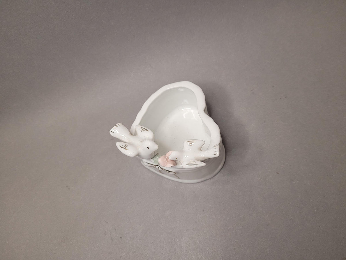 Vintage Porcelain Heart Trinket Box/Planter "Two Doves" | Romantic 1980s Decor | Perfect Wedding/Anniversary Gift