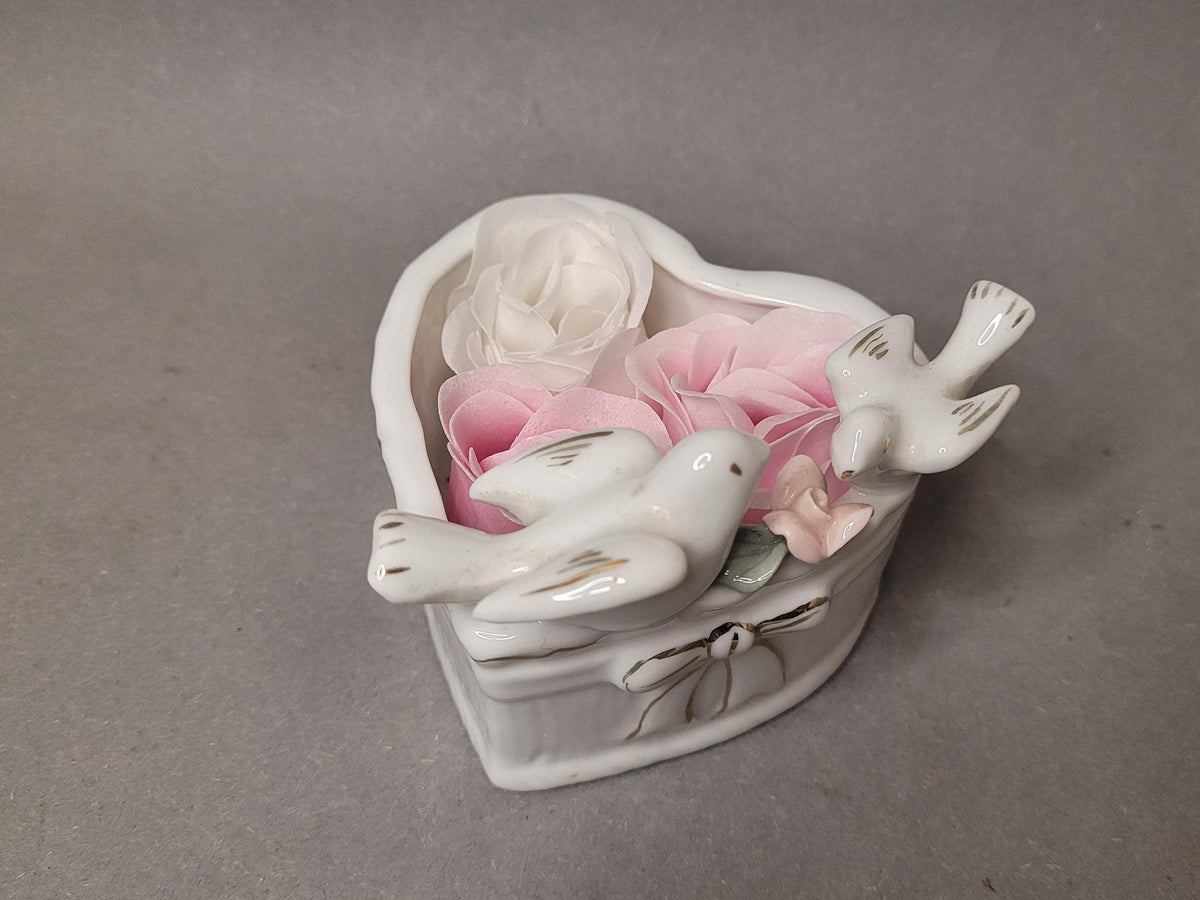 Vintage Porcelain Heart Trinket Box/Planter "Two Doves" | Romantic 1980s Decor | Perfect Wedding/Anniversary Gift