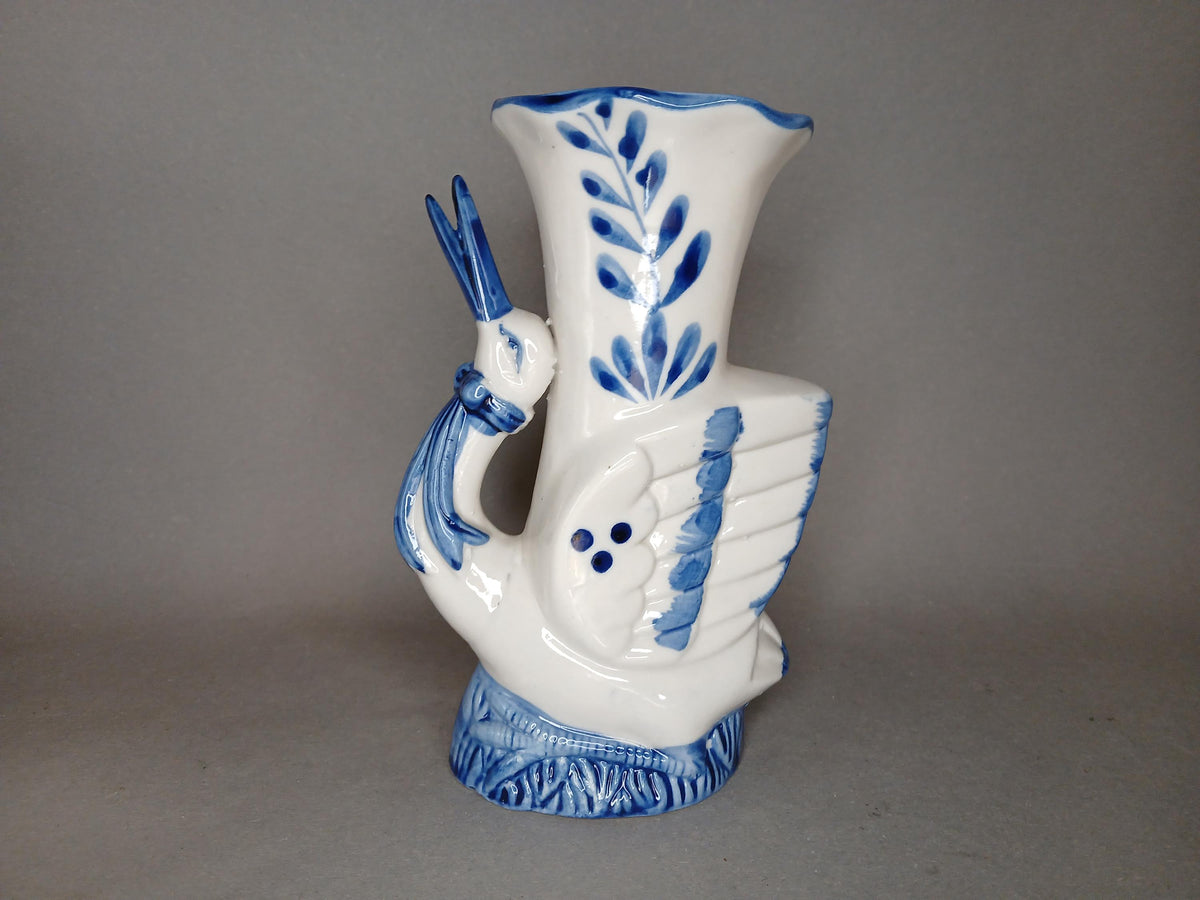 Strukturierter Sockel der Vase