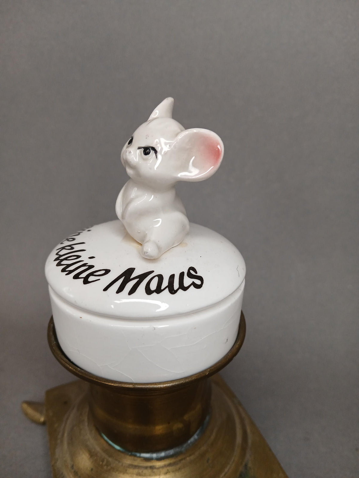 Herzförmige Porzellandose mit Mausfigur und Aufschrift „Für meine kleine Maus“ – Gesamtansicht