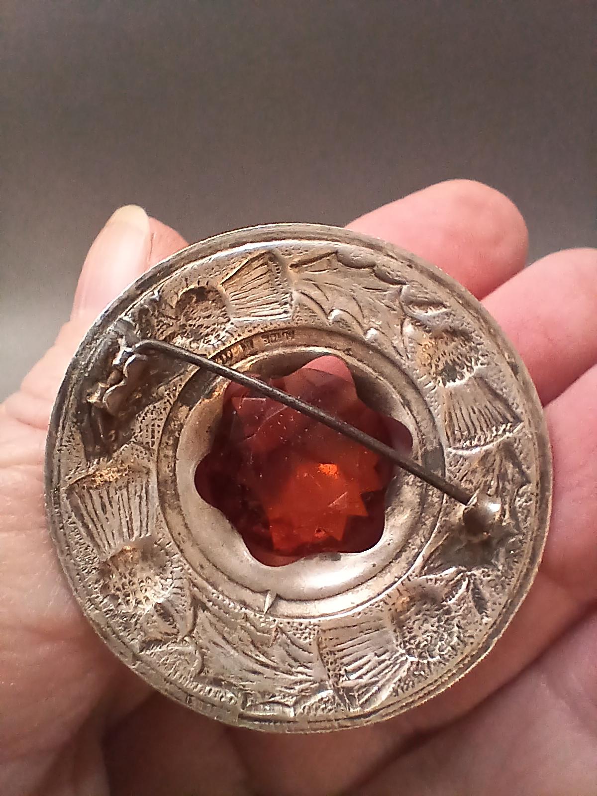 Gealterte Patina auf dem Metall