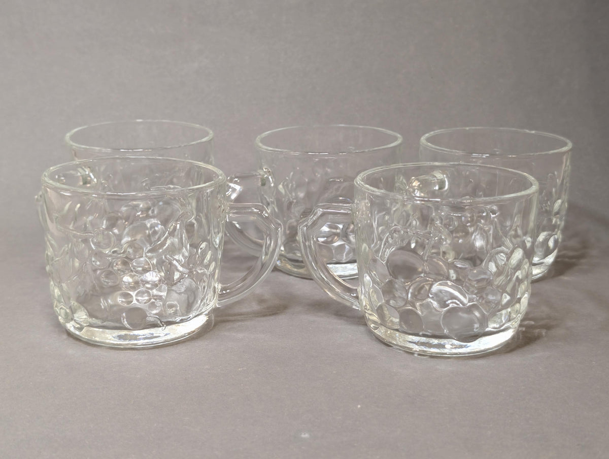 Henkel eines Glasbechers