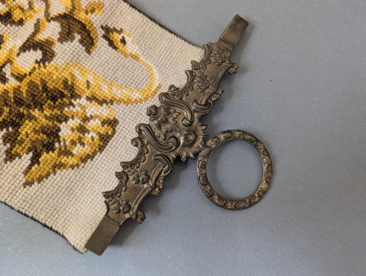 Altersspuren am Textil