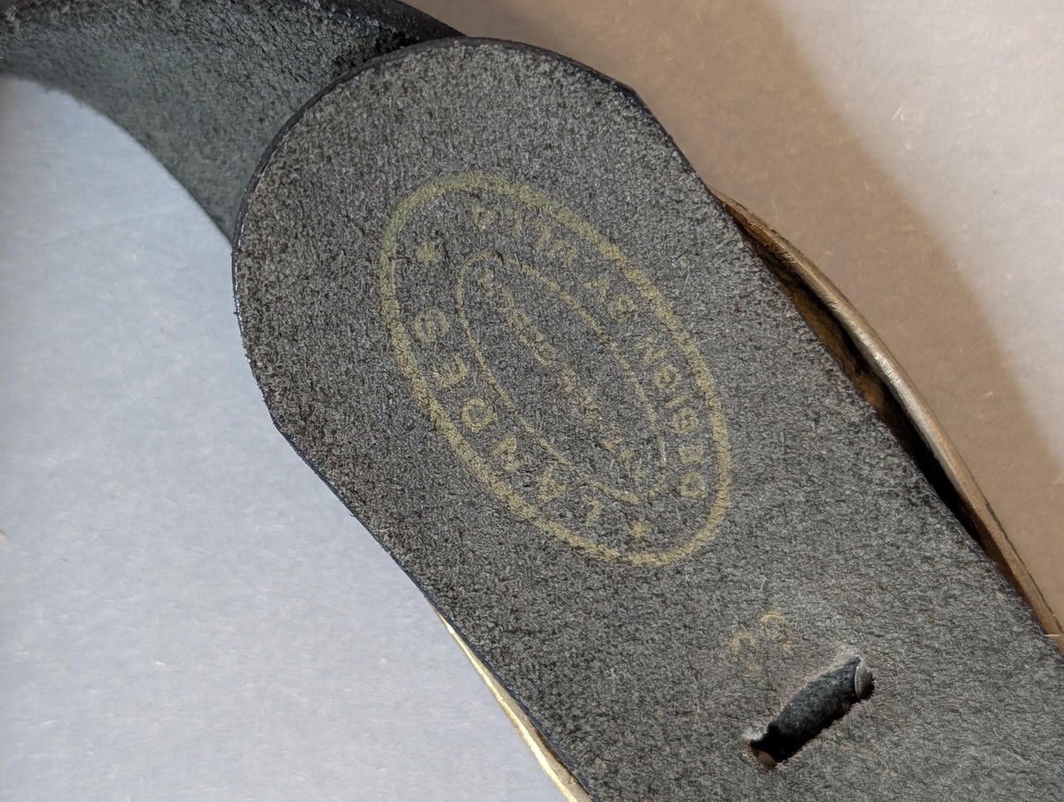 Versteckter Hakenverschluss der Schnalle