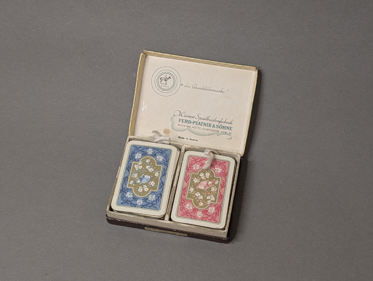 Antikes Piatnik Miniatur-Kartenspiel im Originaletui, Gesamtansicht