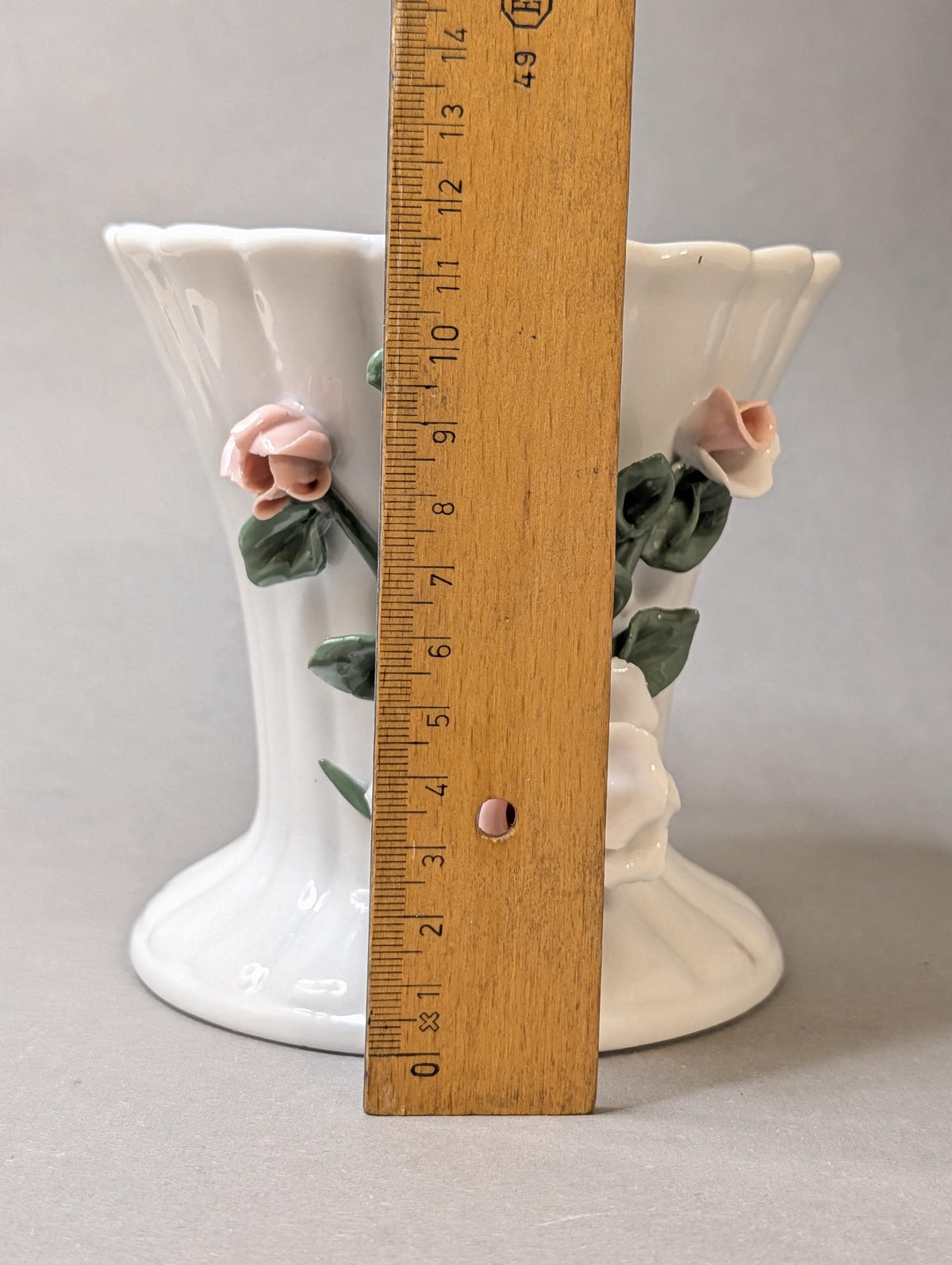 Vase auf dem Frisiertisch
