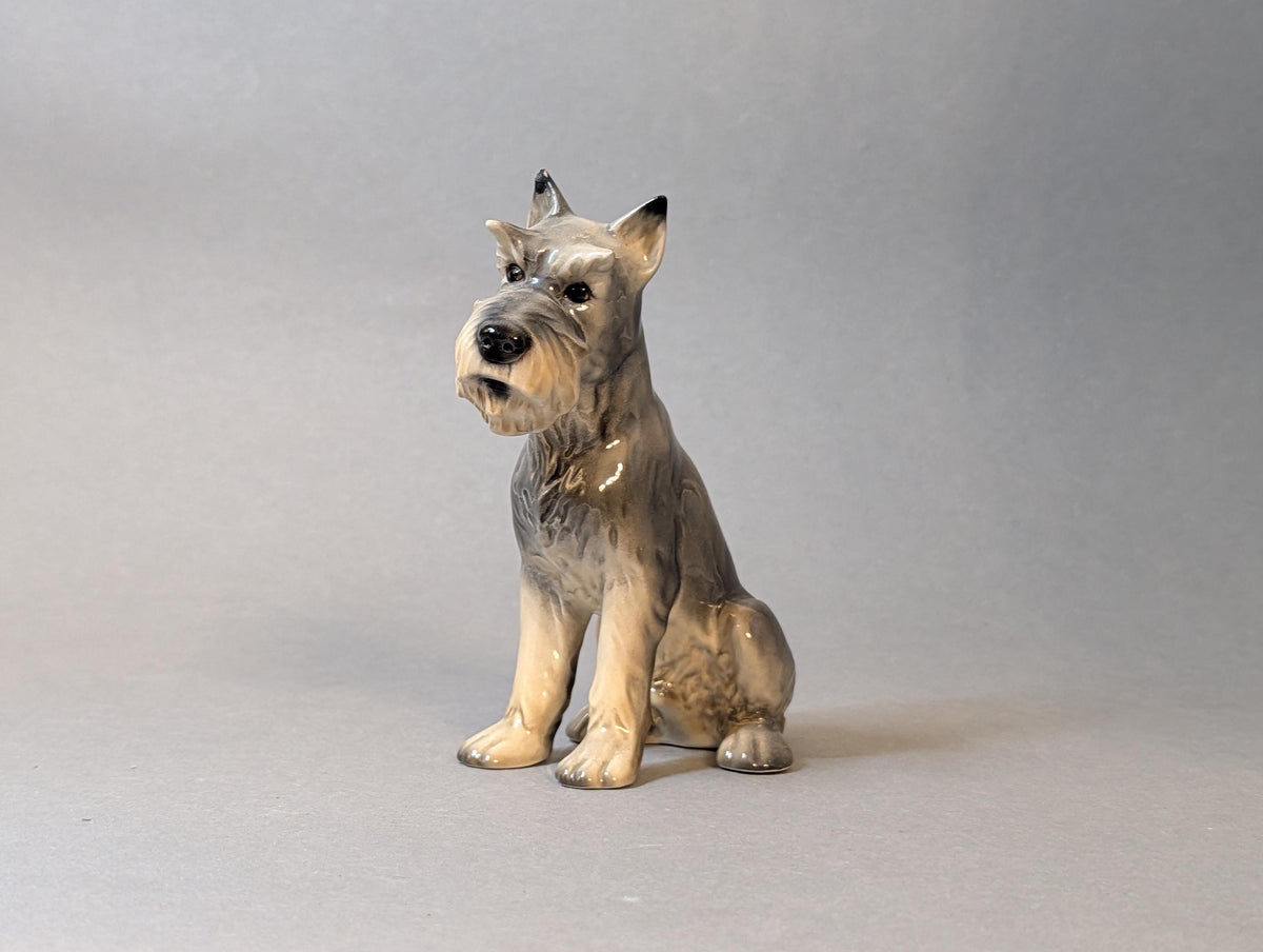 Schnauzer mit Maßband, Höhe 11 cm