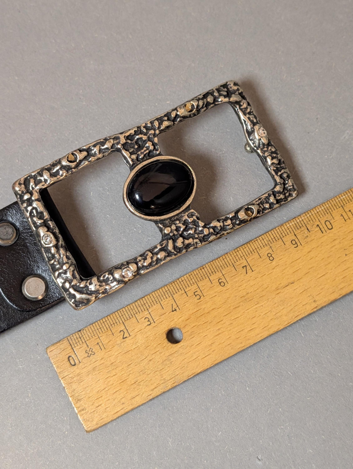 Vintage Black Leather Belt Made in Italy Sorelle Ramonda Chunky Statement Silver Buckle Black Cabochon Stone 80s 90s Gothic Western Size 90