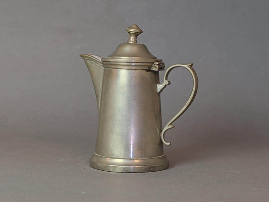 Zinnkrug mit Deckel von P. Sauer & Söhne – Gesamtansicht, Vintage Deutschland