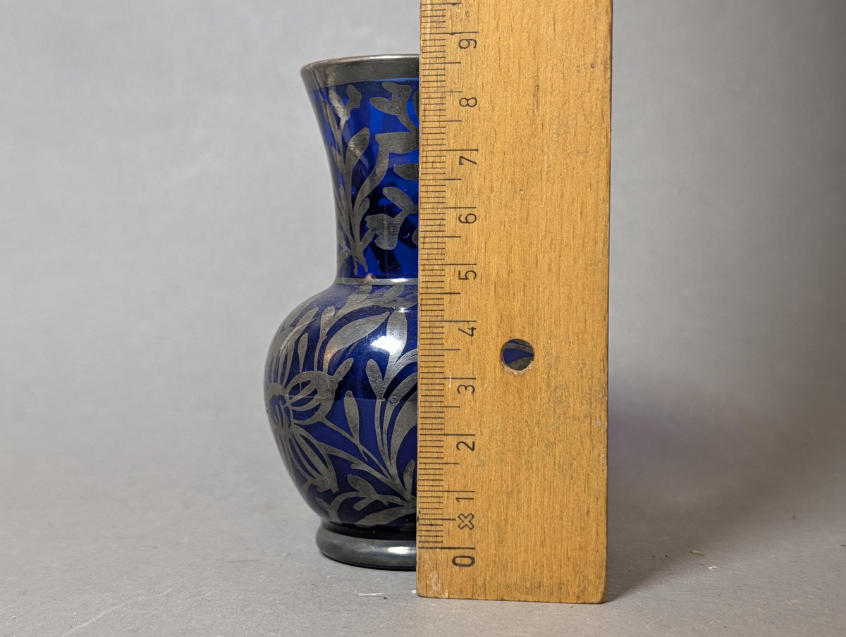 Miniaturvase 9 cm hoch von der Seite