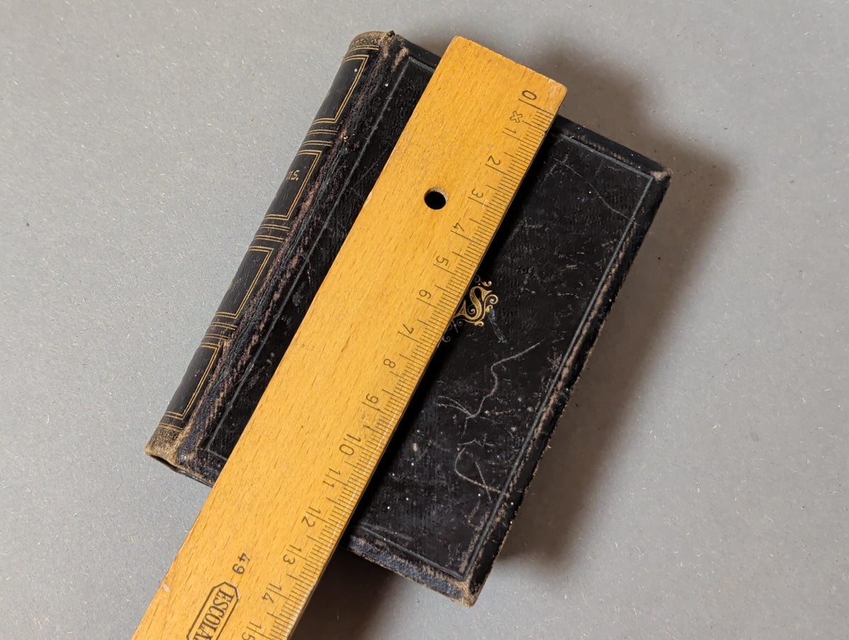 Gebetbuch mit Maßband, 11,5 cm
