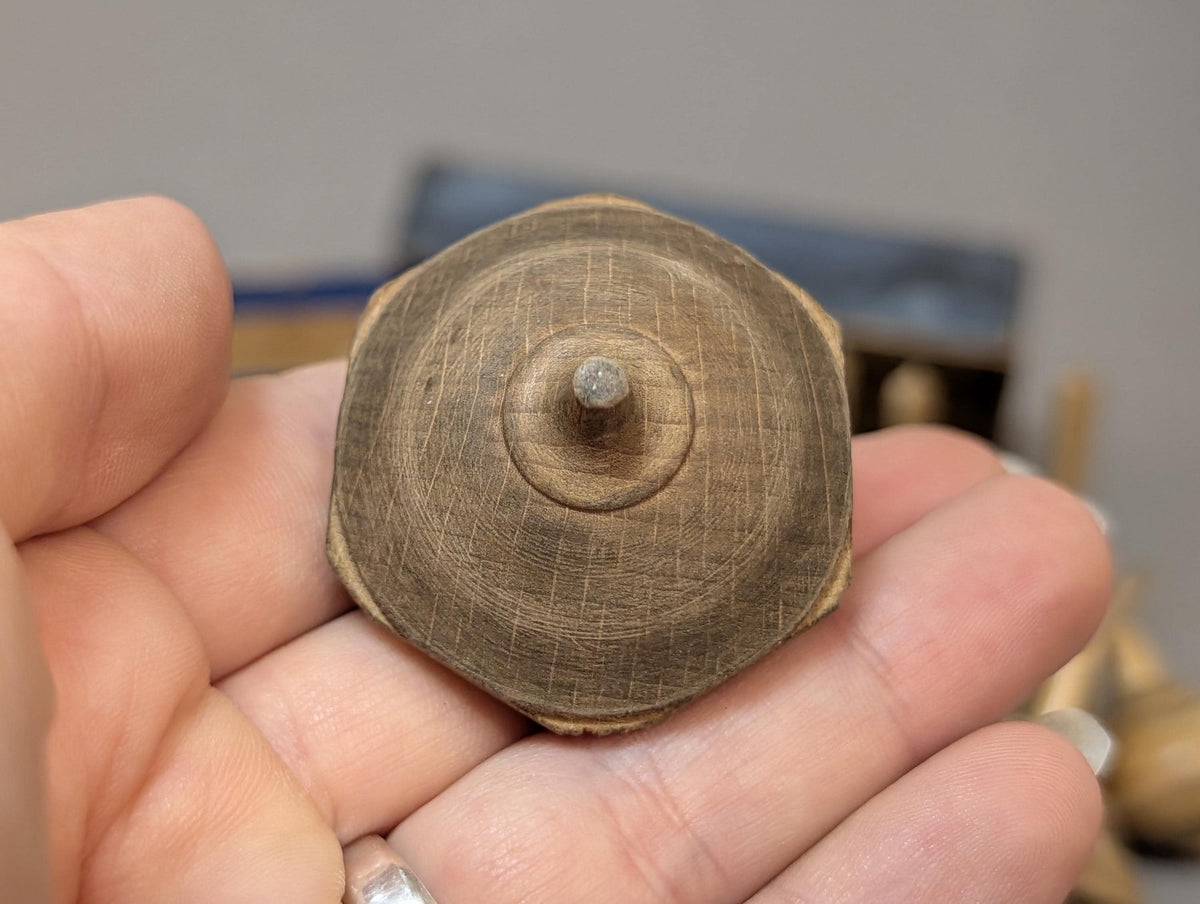 Karton mit Maßband, 9 x 4,5 cm