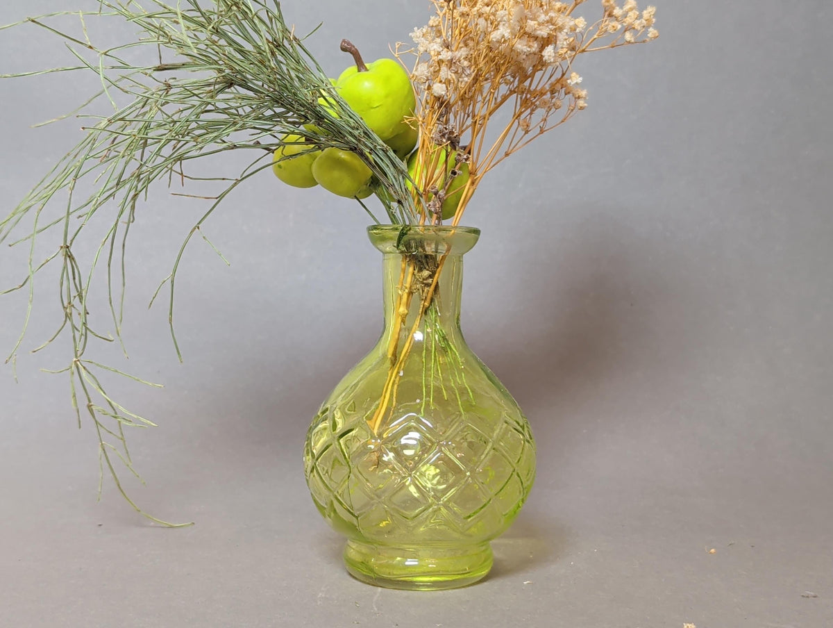 Pressglas-Vase von schräg oben