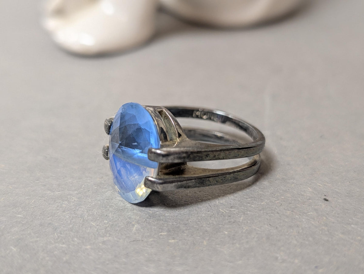 Monet-Ring von schräg
