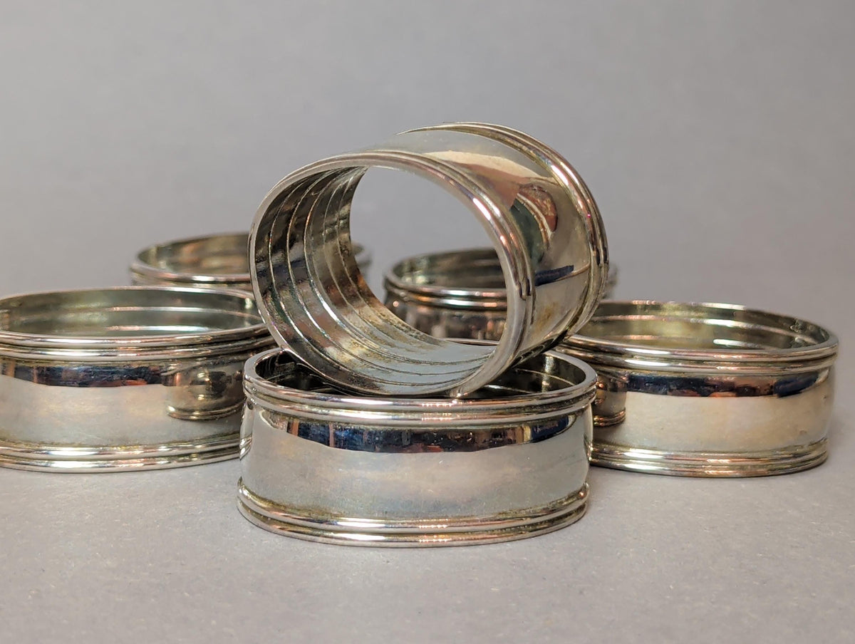 Ringe in der geöffneten Box