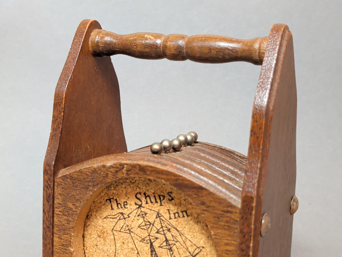 Schriftzug The Ships Inn 1837