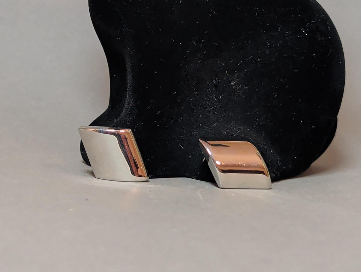 Beide Ohrstecker nebeneinander