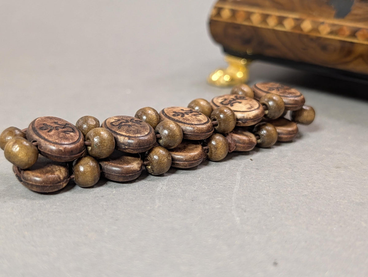 Armbänder mit Maßband