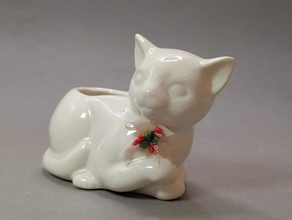 Keramikkatze in Seitenansicht, Länge 12 cm
