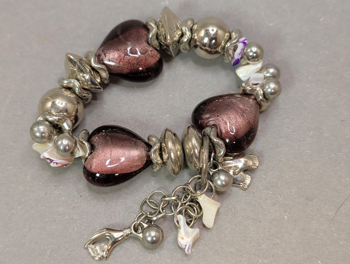 Lampwork-Glasherz mit schimmernder Folieneinlage, Nahaufnahme