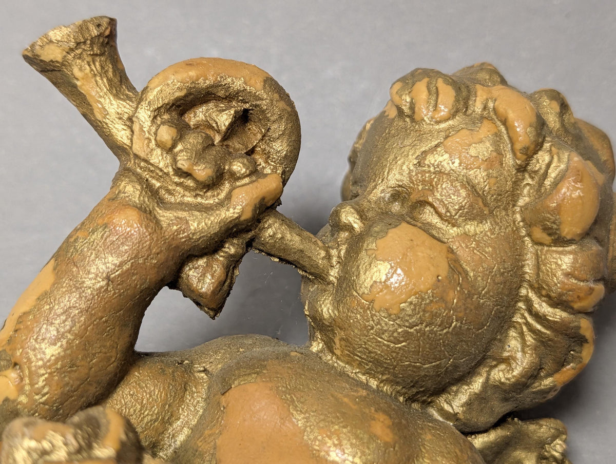 Gealterte Goldoberfläche
