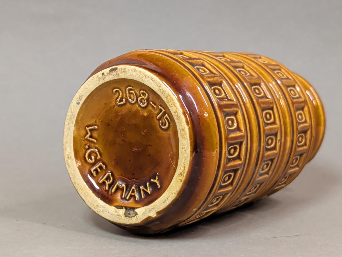 Boden mit Prägung 268-15 W. Germany