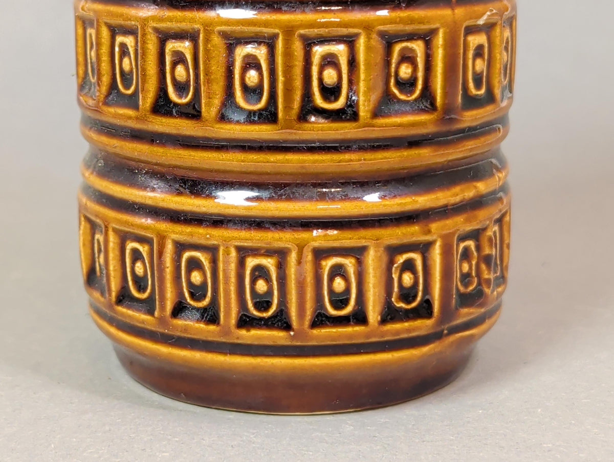 Kleiner Chip am Rand der Vase, Detailaufnahme