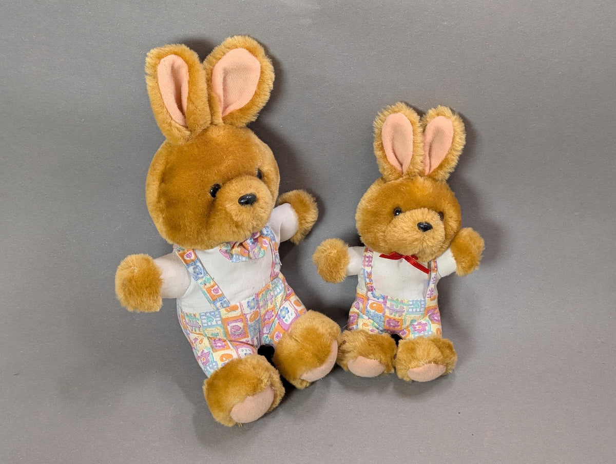 Großer Hase mit Fliege