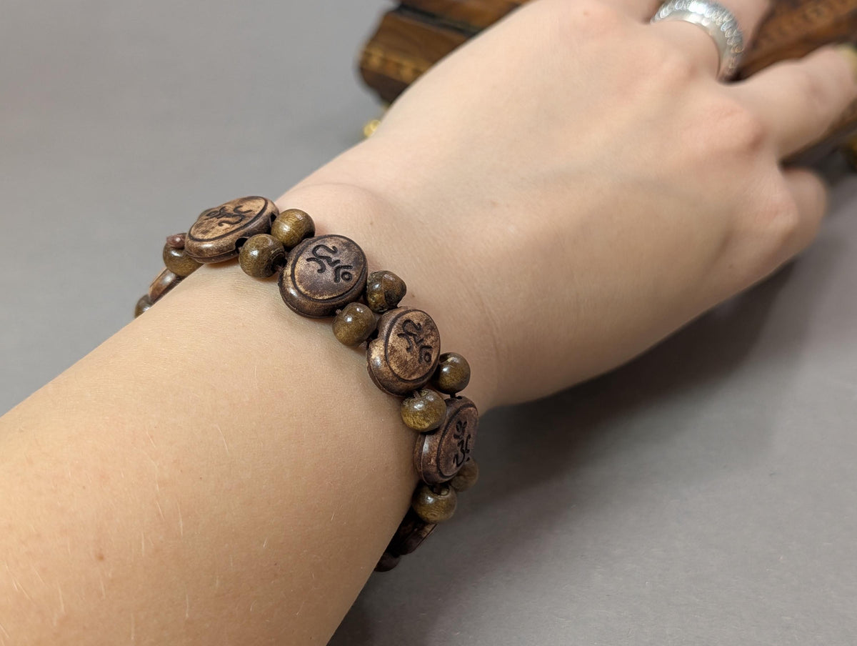 Münz-Armband von der Seite
