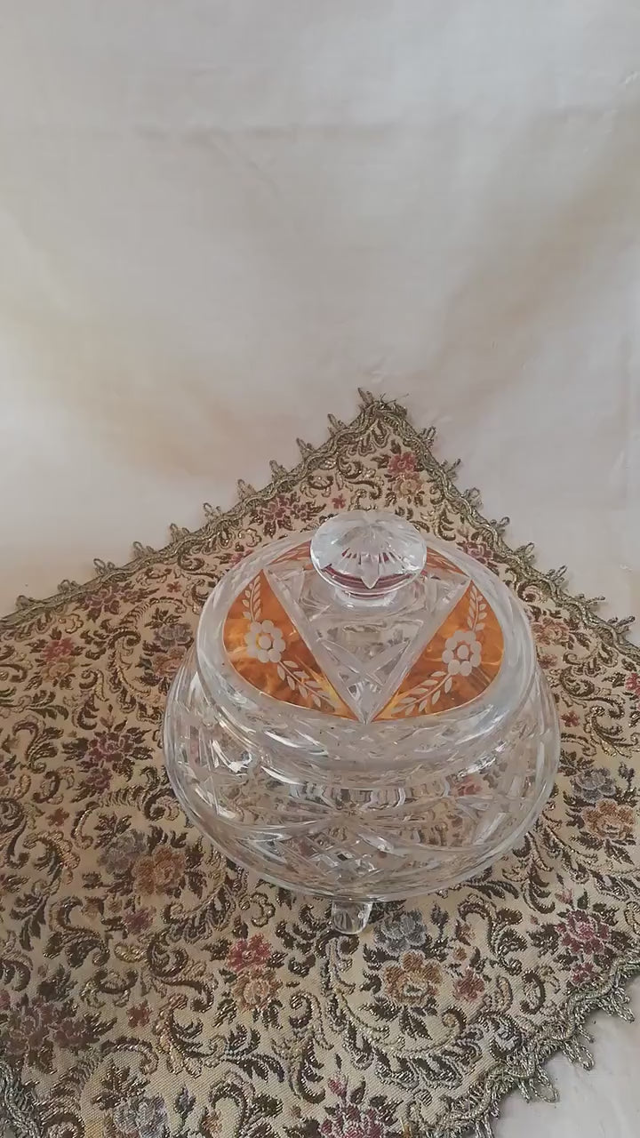 Glass jar with lid for confectionery or biscuits. Vintage from Austria