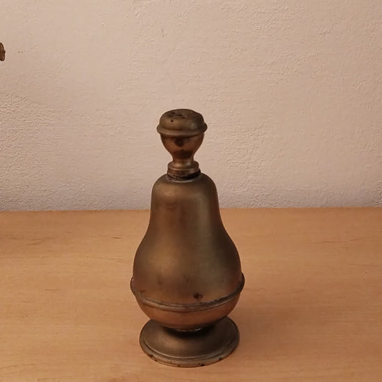 Großer Messing-Salzstreuer Vintage aus Österreich, Video