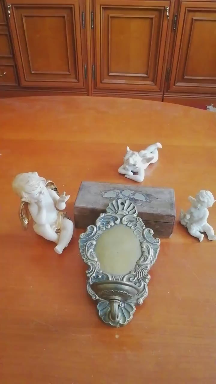 Video: Barocker Messing-Wandkerzenhalter mit Blumenornamenten