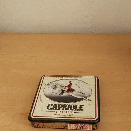 Vintage Blechdose Capriole Zigarillos mit Lipizzaner-Pferd, Video.