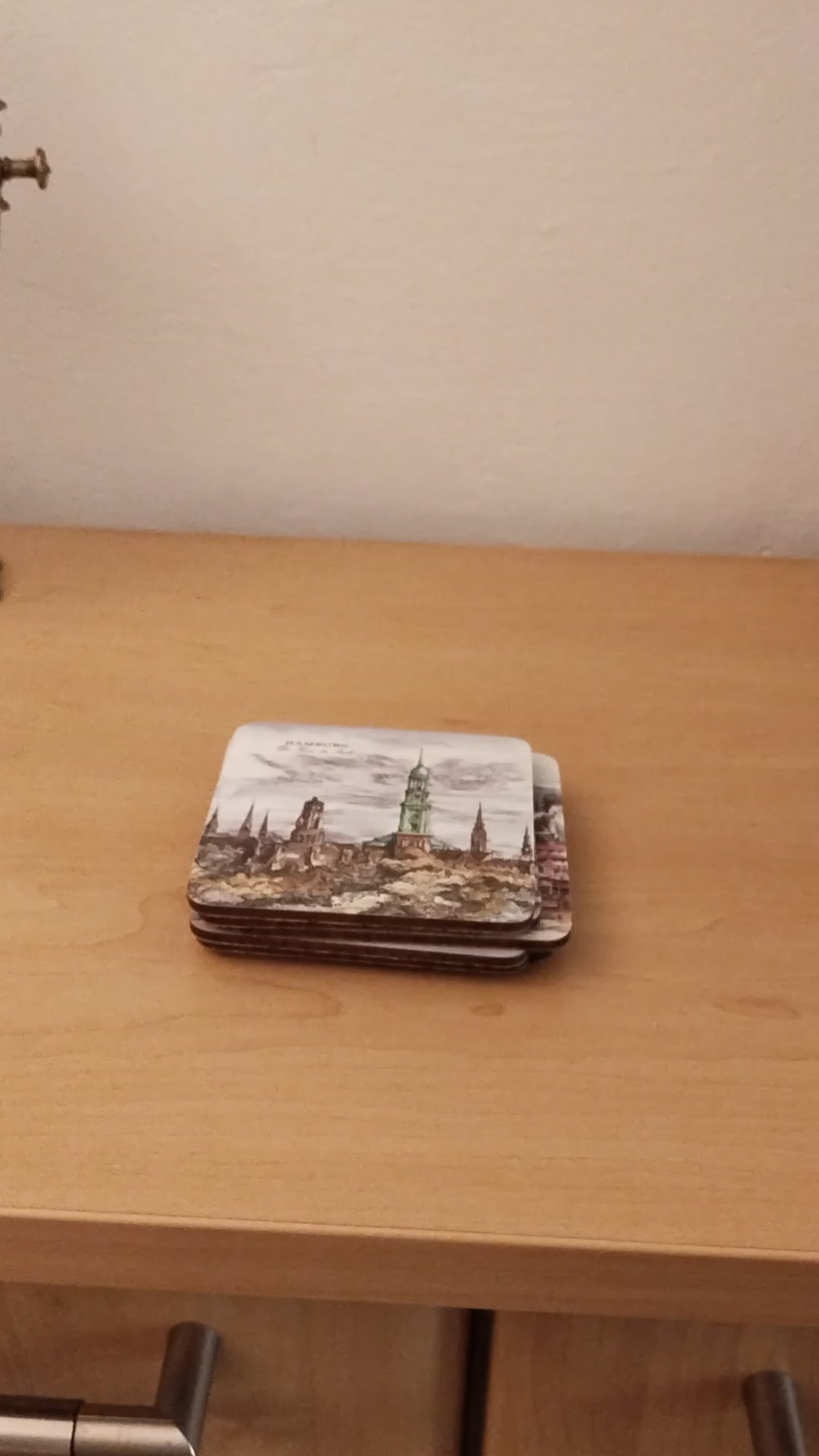 Vintage Hamburg Untersetzer aus Melamin mit Städtemotiven, Video.