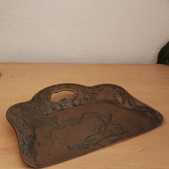 Antike Jugendstil-Kehrschaufel aus Kupfer mit Libelle und Seerosen, Vintage Deko aus Österreich, Video.